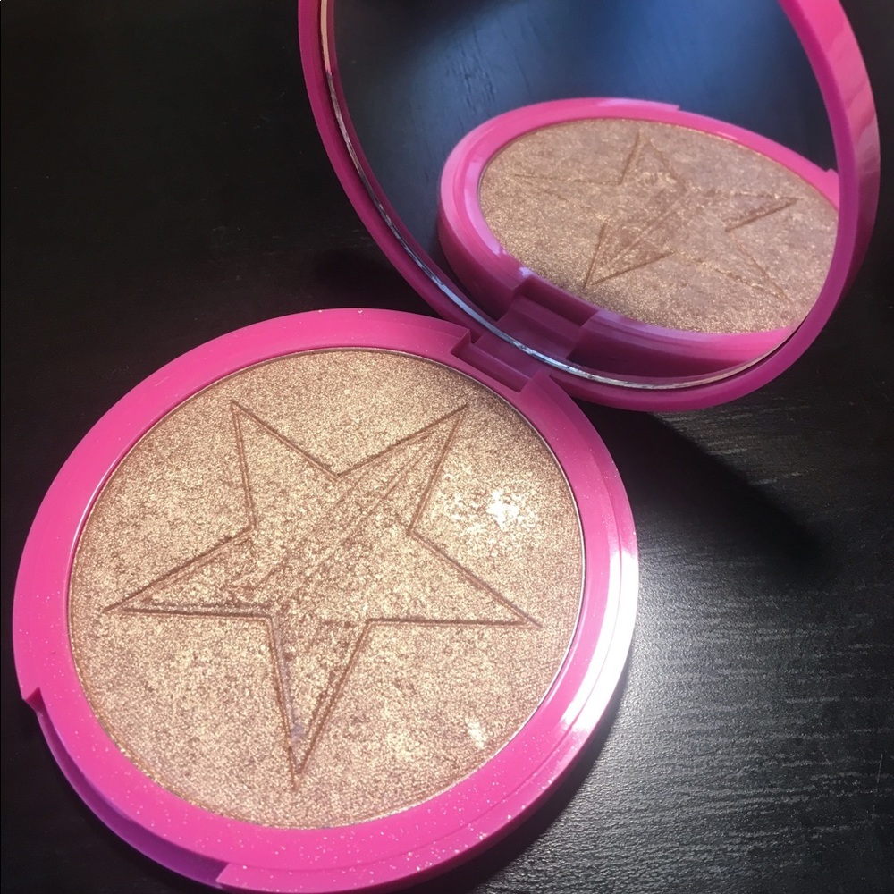 Jeffree Star Skin Frost in Siberian Gold